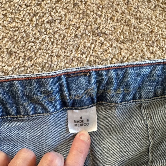 Eddie Bauer Curvy Fit Trouser Jeans – Women’s Size 4 - Picture 3 of 9